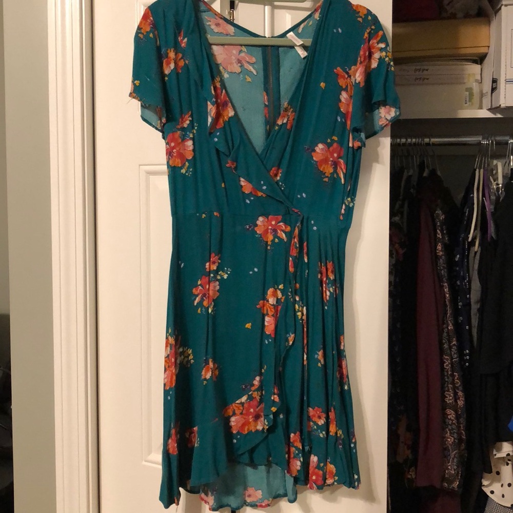 Floral green dress, Xhilaration M